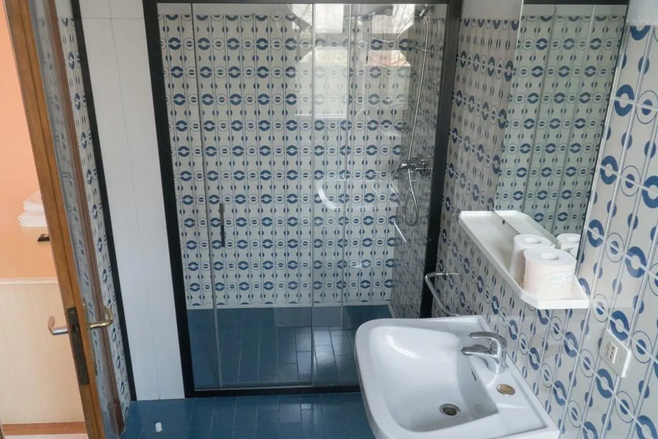 Hotel Primavera Mestre 2*,  Italy